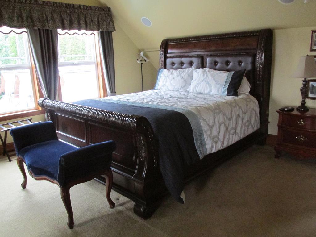 Mansion Inn Lake Stevens Ruang foto
