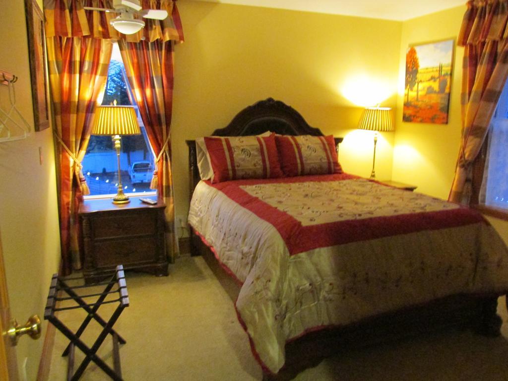 Mansion Inn Lake Stevens Ruang foto